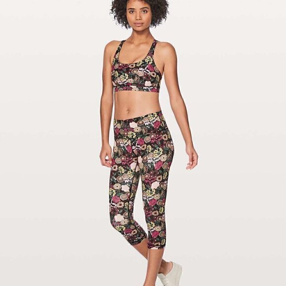 Lululemon Wunder Under Crop (Hi-Rise) 21" Fluorolace Multi - Size 6 - Picture 1 of 6